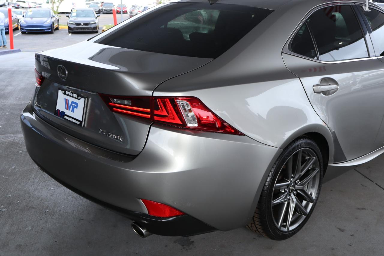 Lexus IS 200t 4dr Sdn 2016