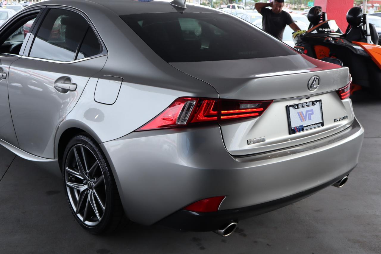 Lexus IS 200t 4dr Sdn 2016