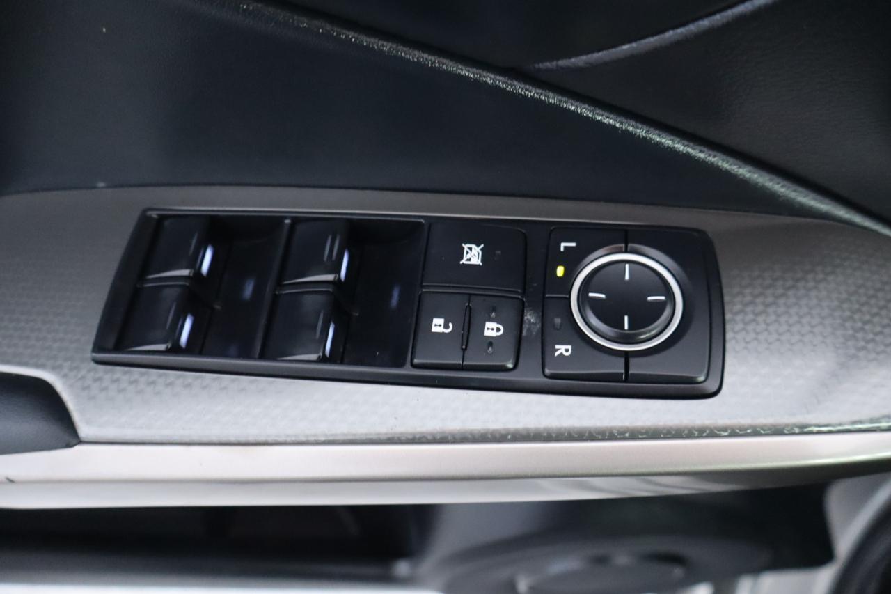 Lexus IS 200t 4dr Sdn 2016