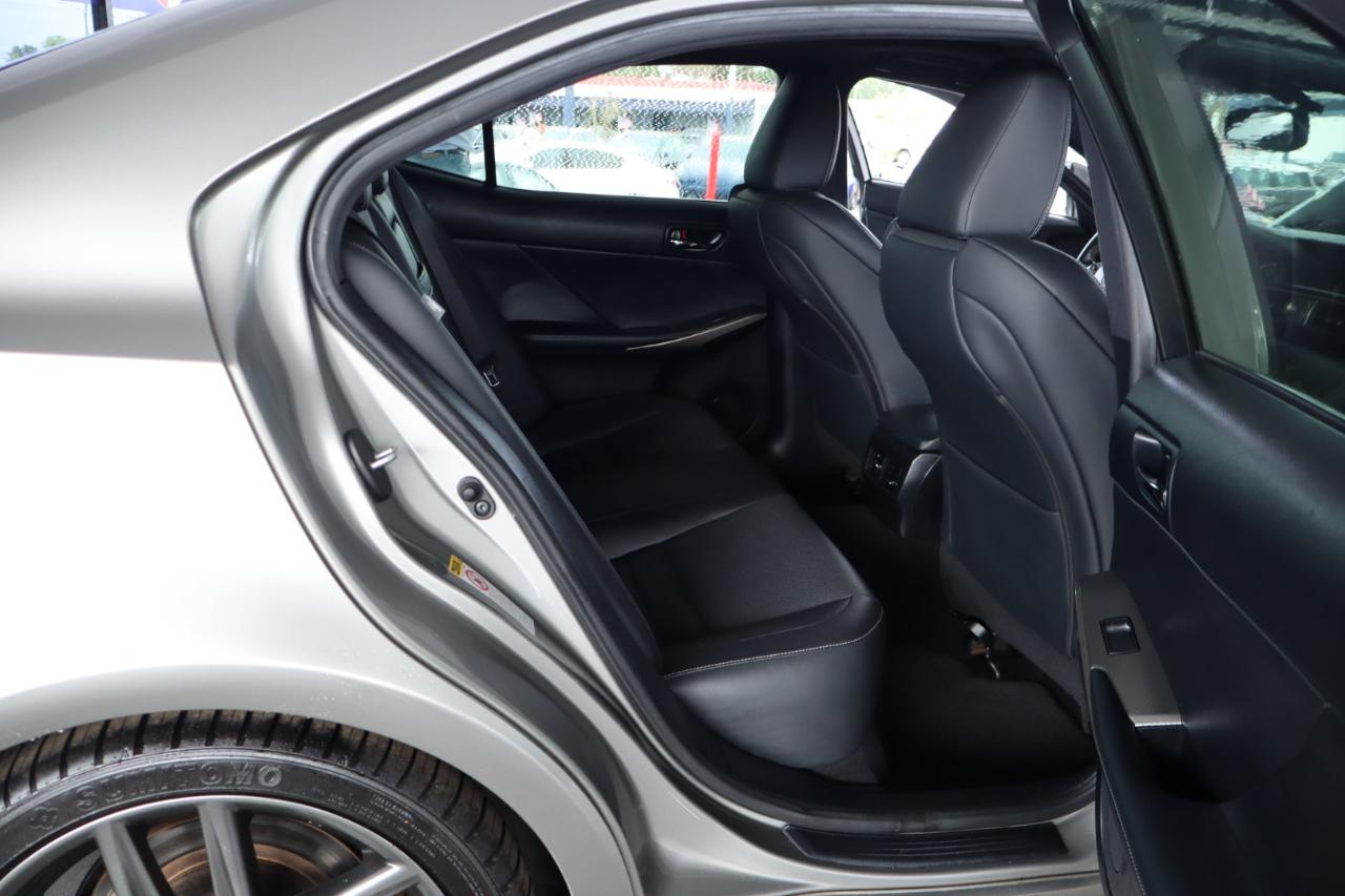 Lexus IS 200t 4dr Sdn 2016