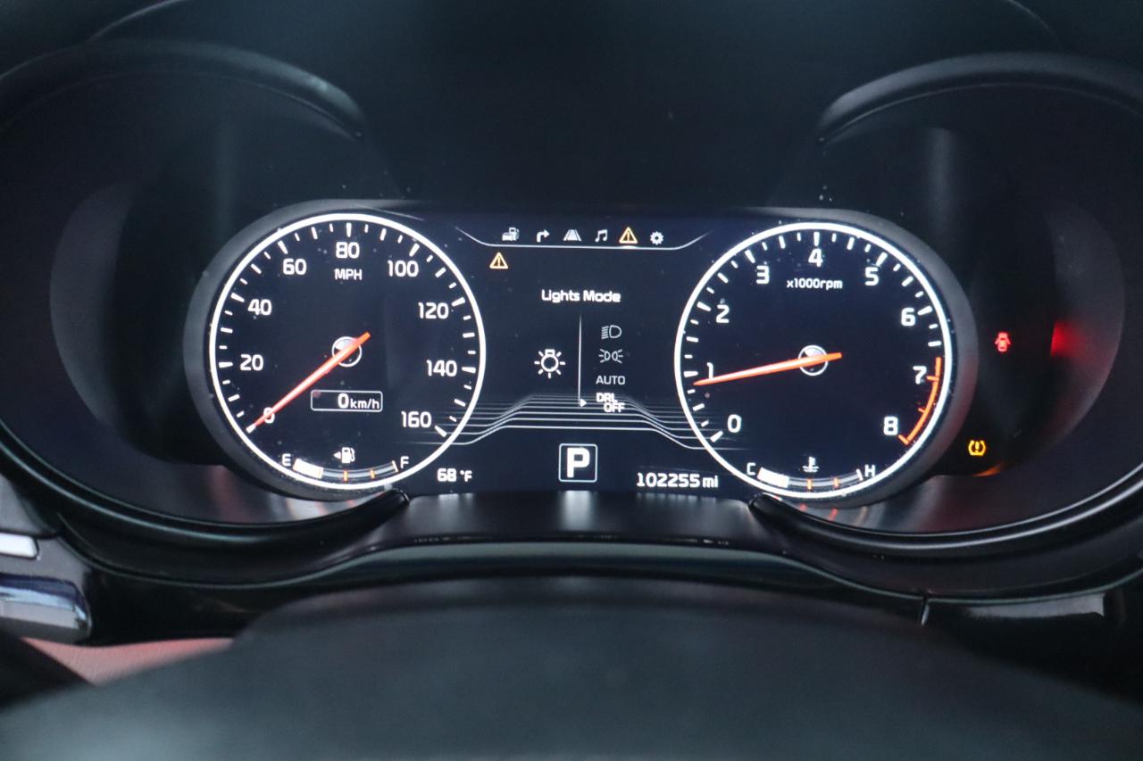 Kia K900 4dr Sdn V8 Luxury 2016