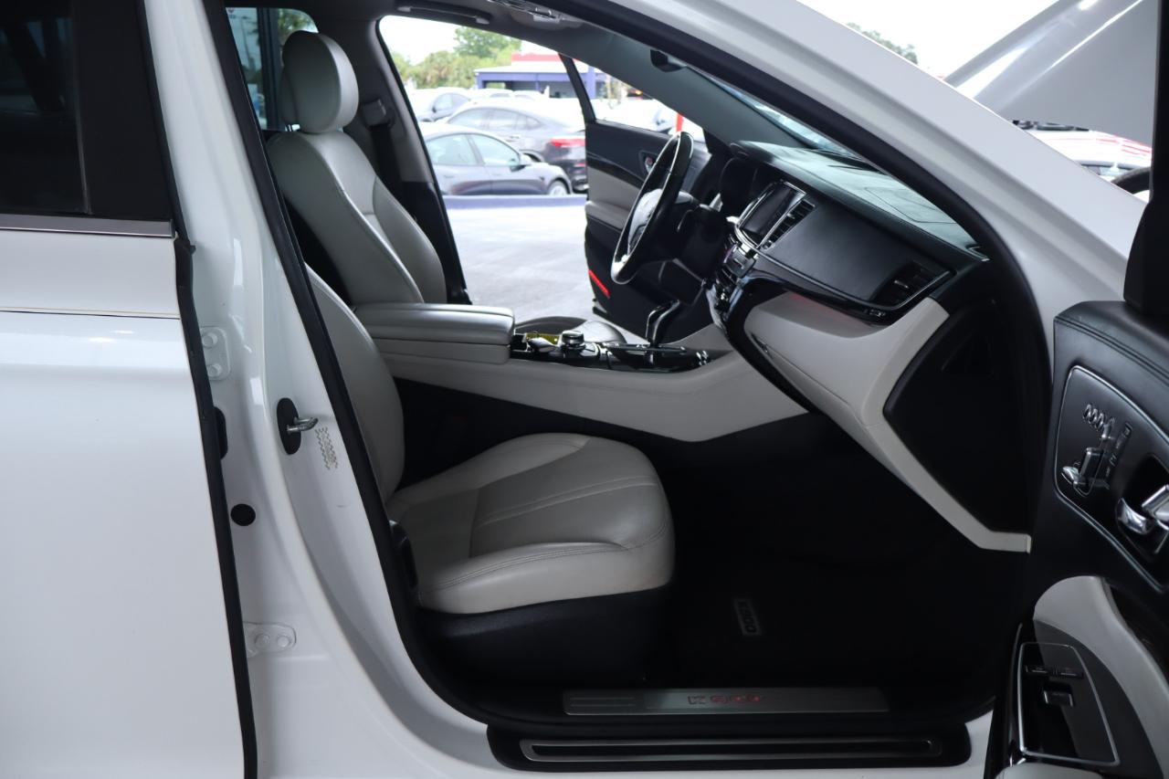 Kia K900 4dr Sdn V8 Luxury 2016