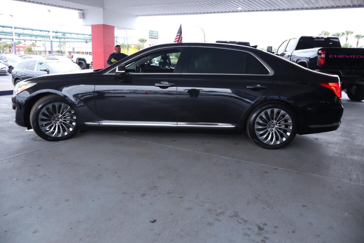 Genesis G90 3.3T Premium RWD 2018