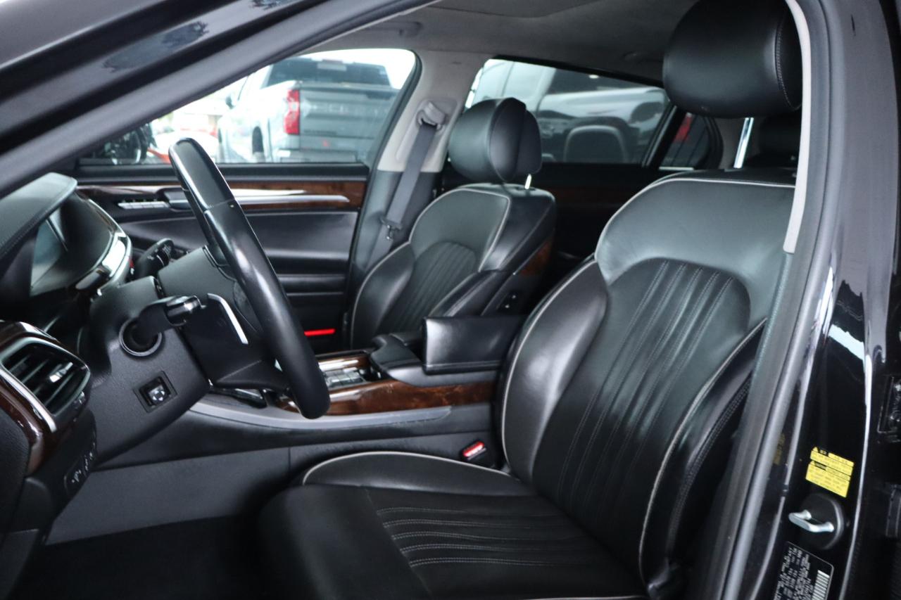 Genesis G90 3.3T Premium RWD 2018