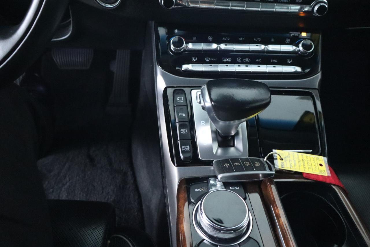 Genesis G90 3.3T Premium RWD 2018