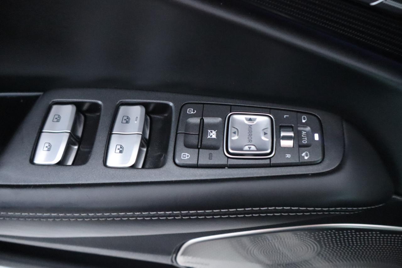 Genesis G90 3.3T Premium RWD 2018