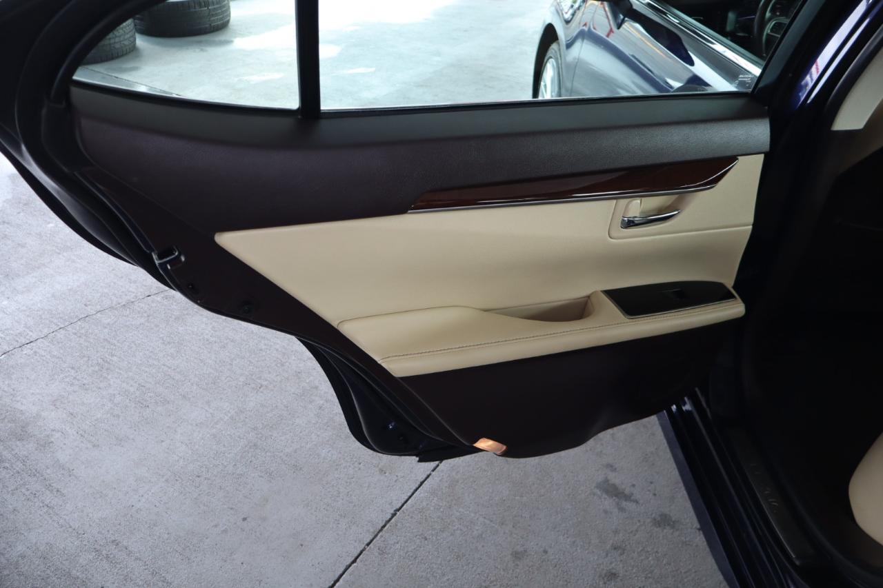 Lexus ES ES 350 FWD 2018