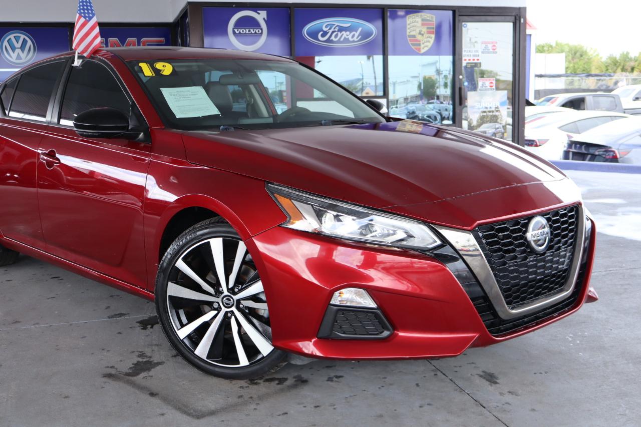 Nissan Altima 2.5 SR Sedan 2019