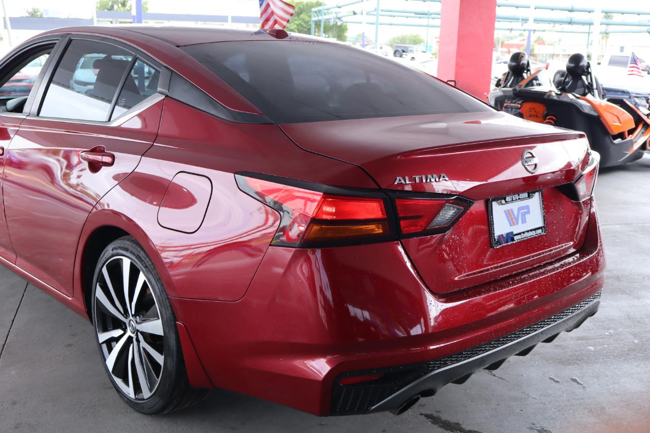 Nissan Altima 2.5 SR Sedan 2019