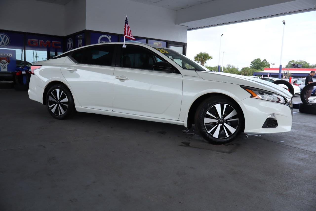 Nissan Altima 2.5 SR Sedan 2020