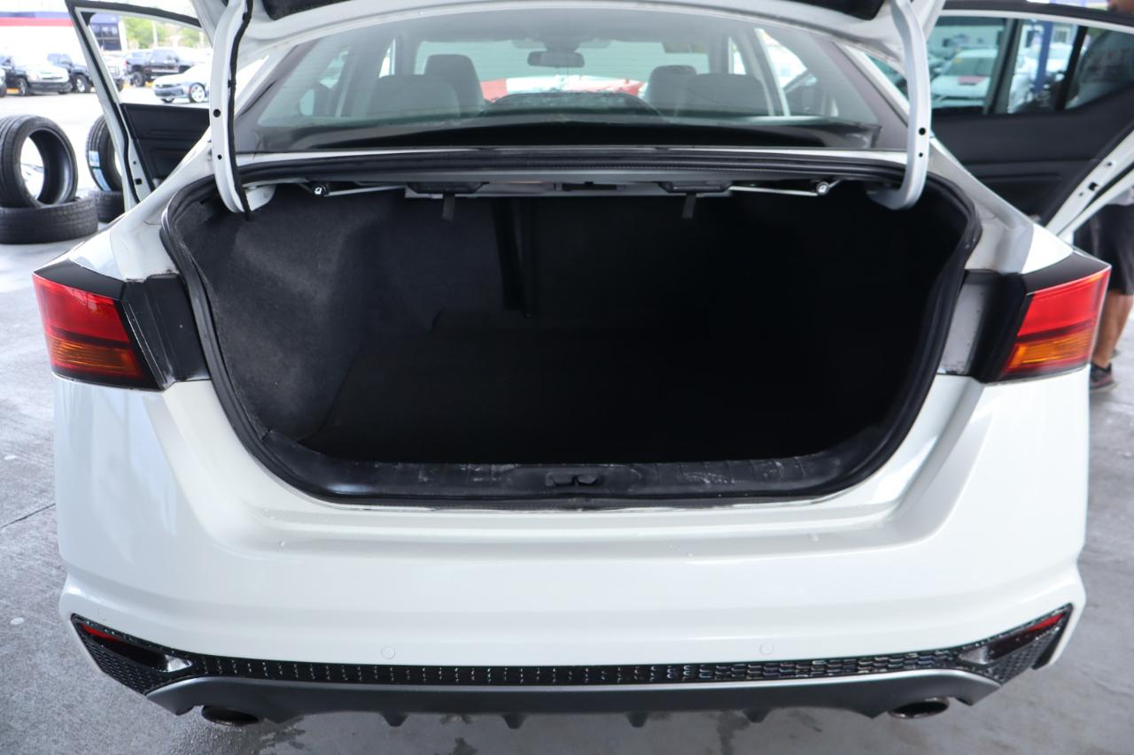 Nissan Altima 2.5 SR Sedan 2020