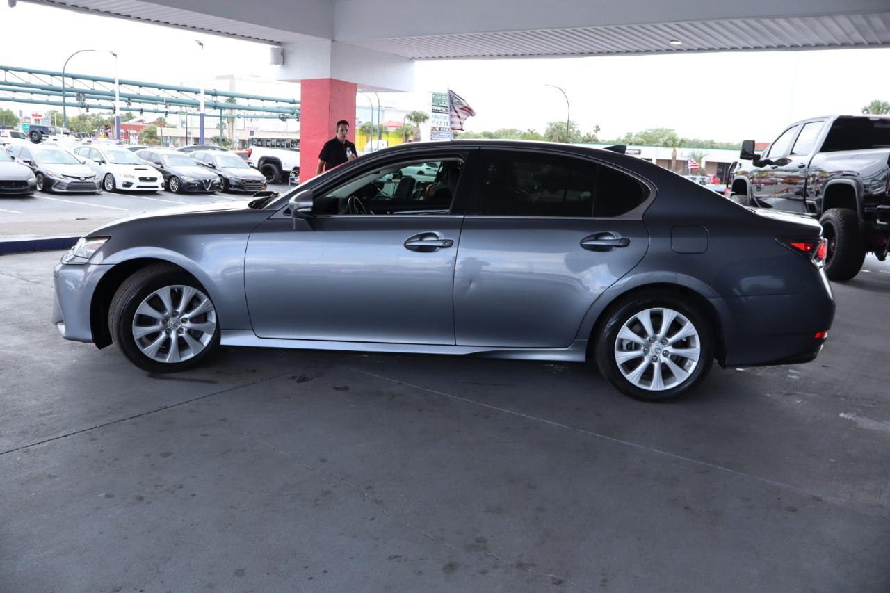 Lexus GS 200T 4dr Sdn RWD 2016