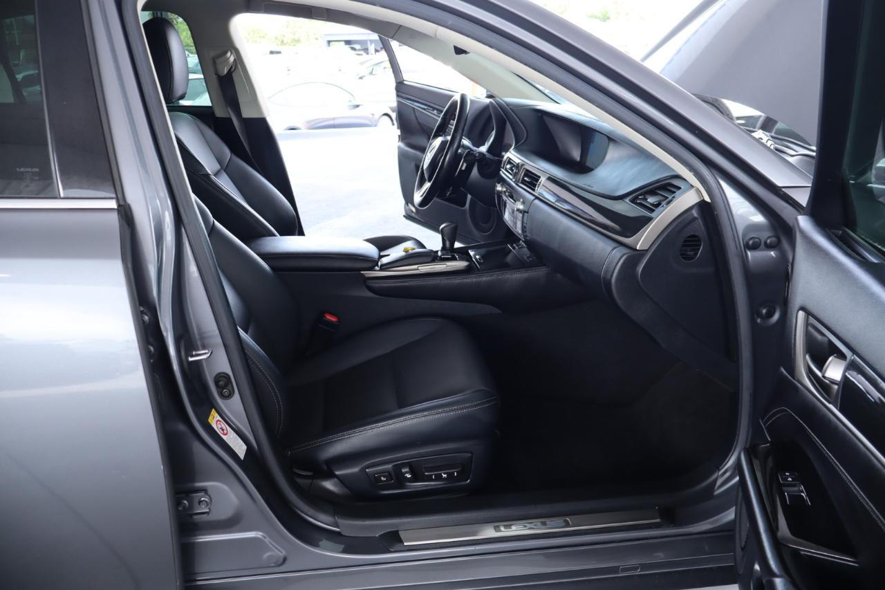 Lexus GS 200T 4dr Sdn RWD 2016