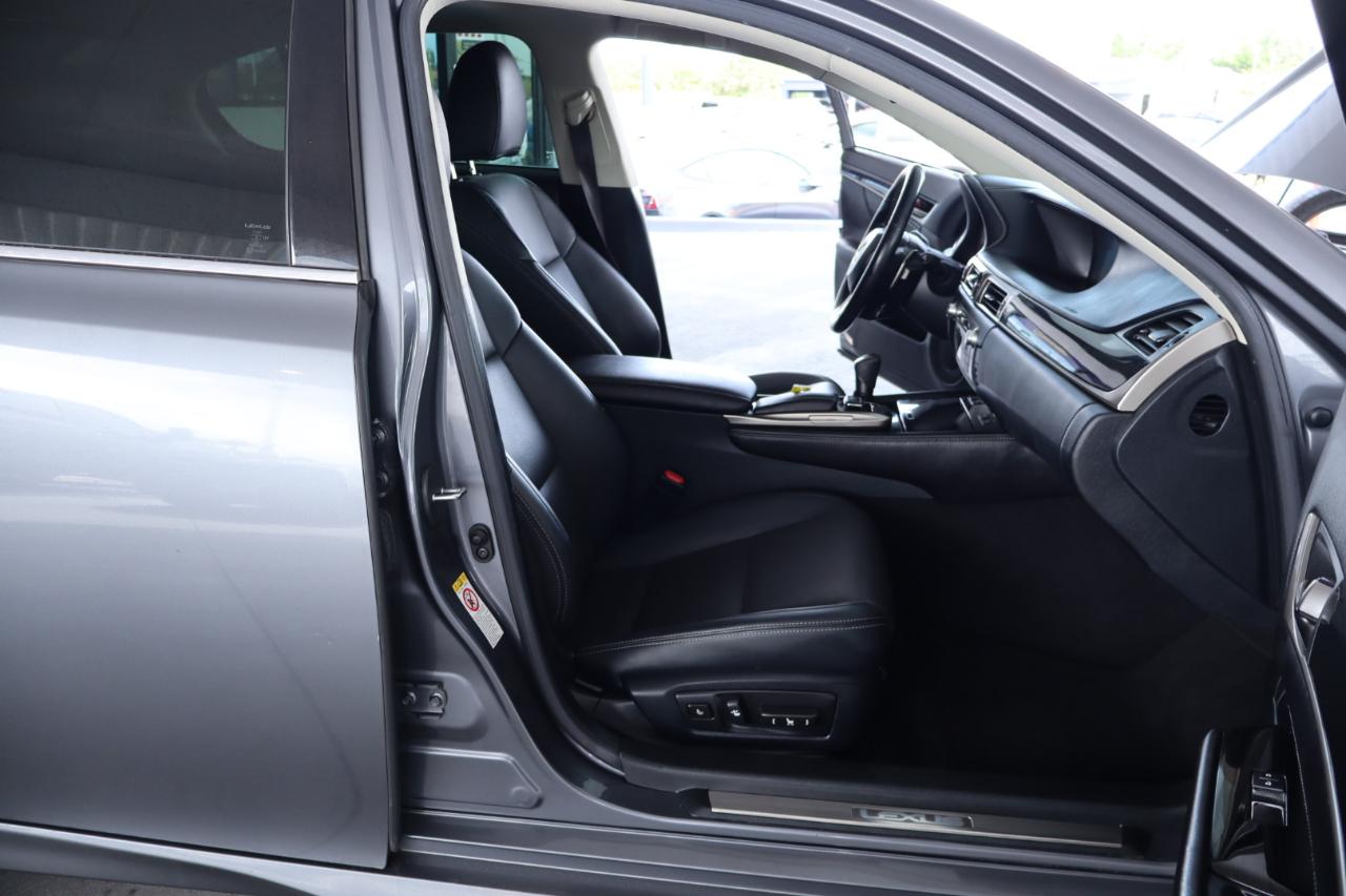 Lexus GS 200T 4dr Sdn RWD 2016