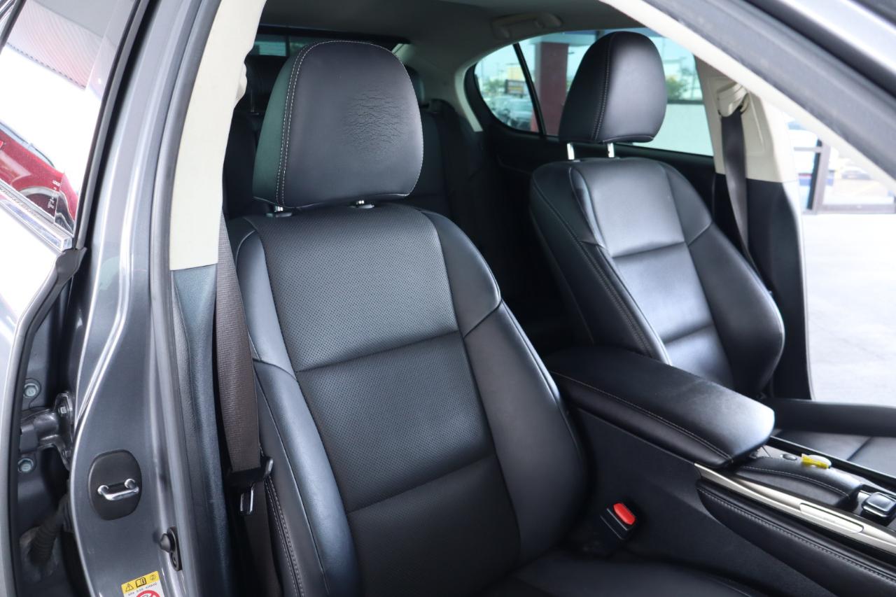 Lexus GS 200T 4dr Sdn RWD 2016