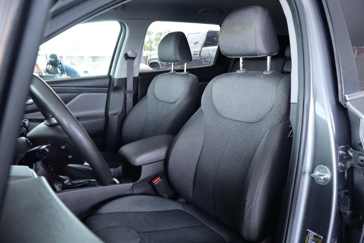 Hyundai Santa Fe SE 2.4L Auto FWD 2020