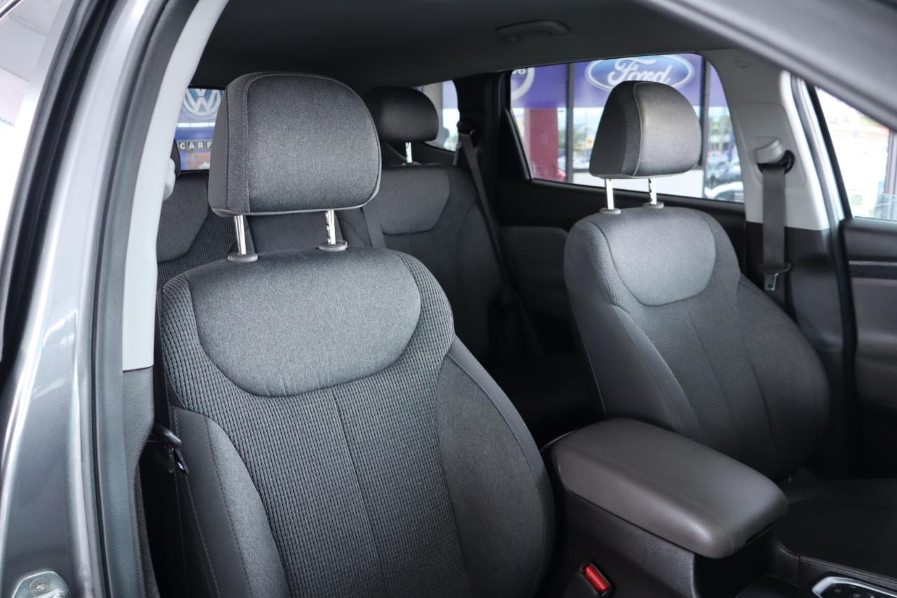 Hyundai Santa Fe SE 2.4L Auto FWD 2020