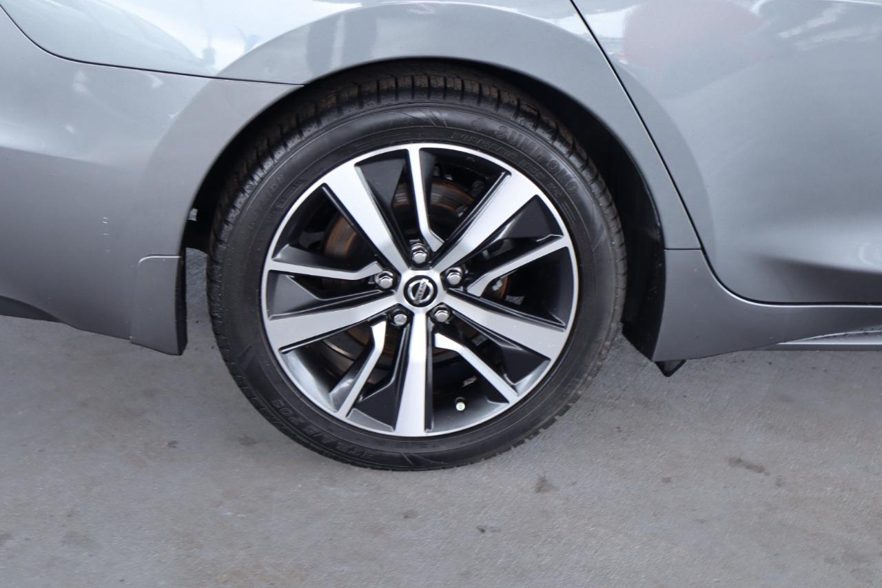 Nissan Maxima SV 3.5L 2020