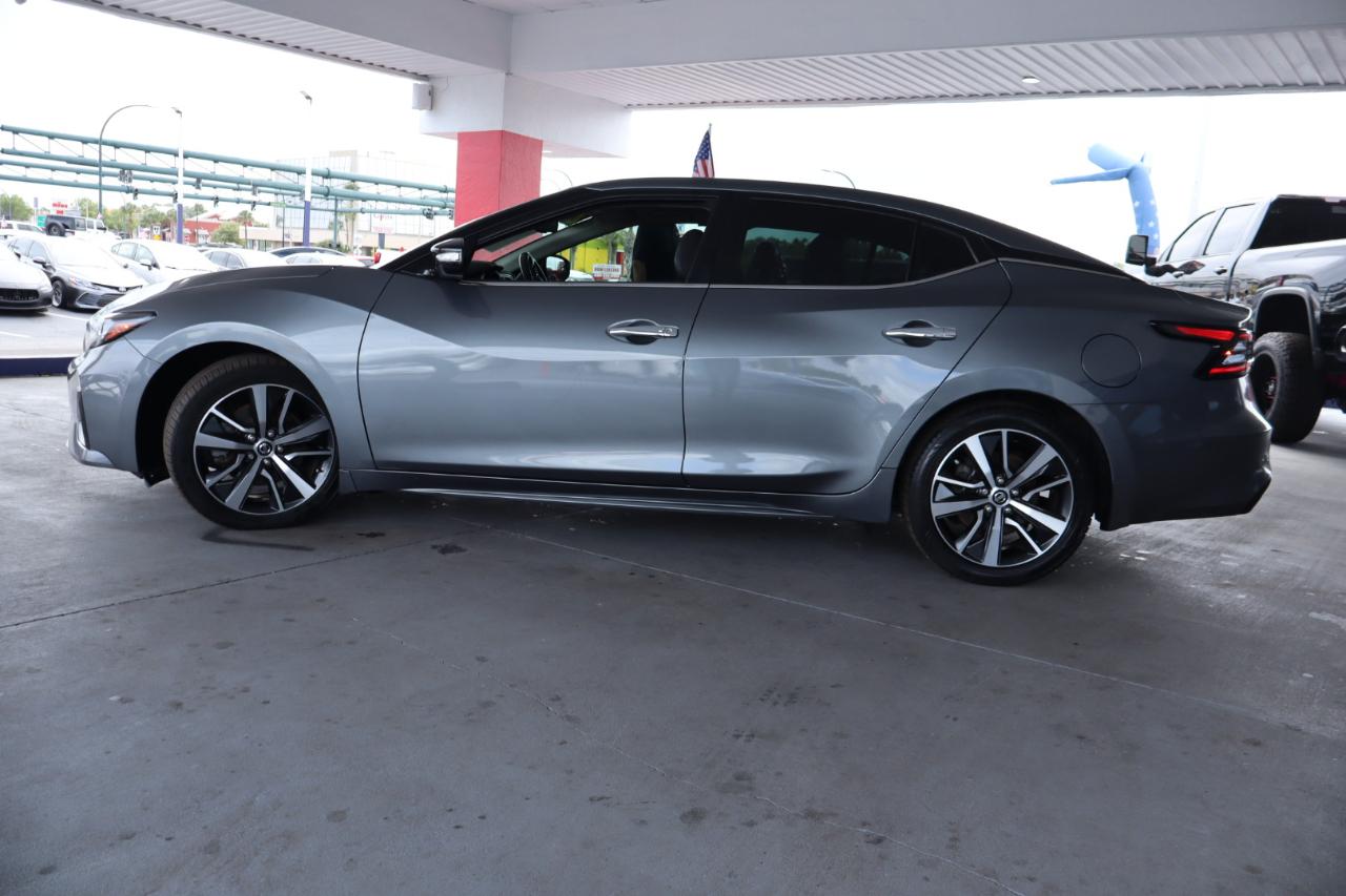 Nissan Maxima SV 3.5L 2020