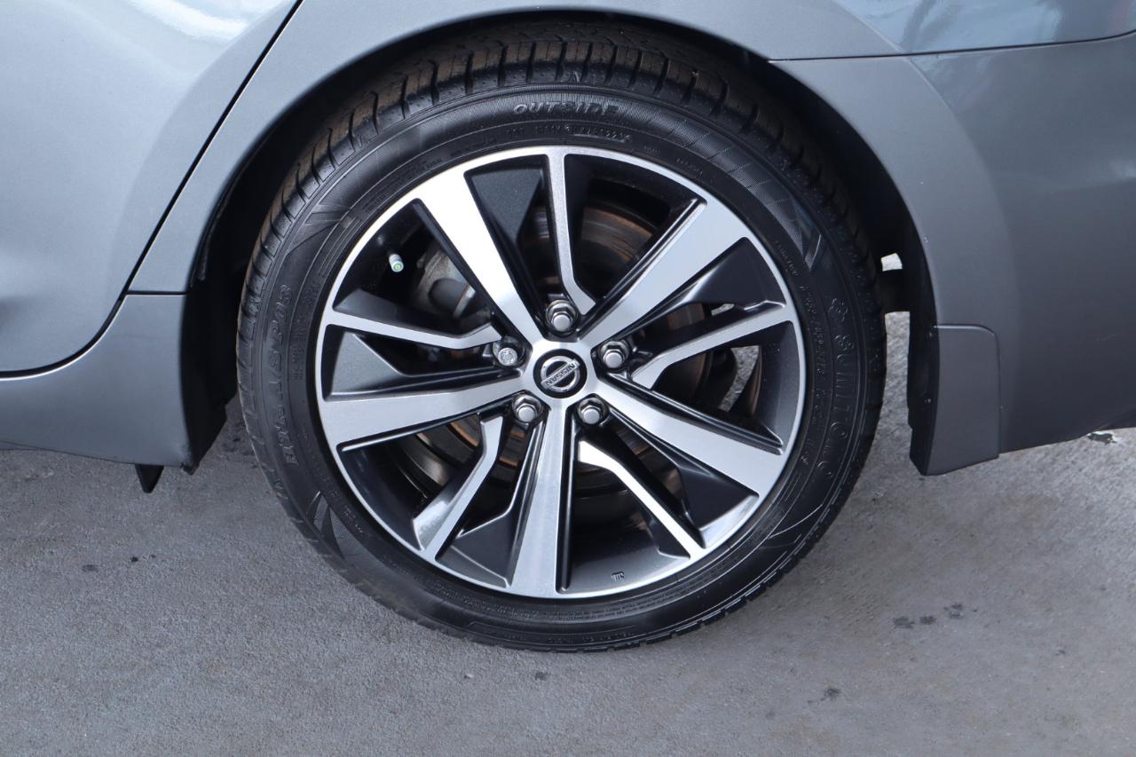 Nissan Maxima SV 3.5L 2020