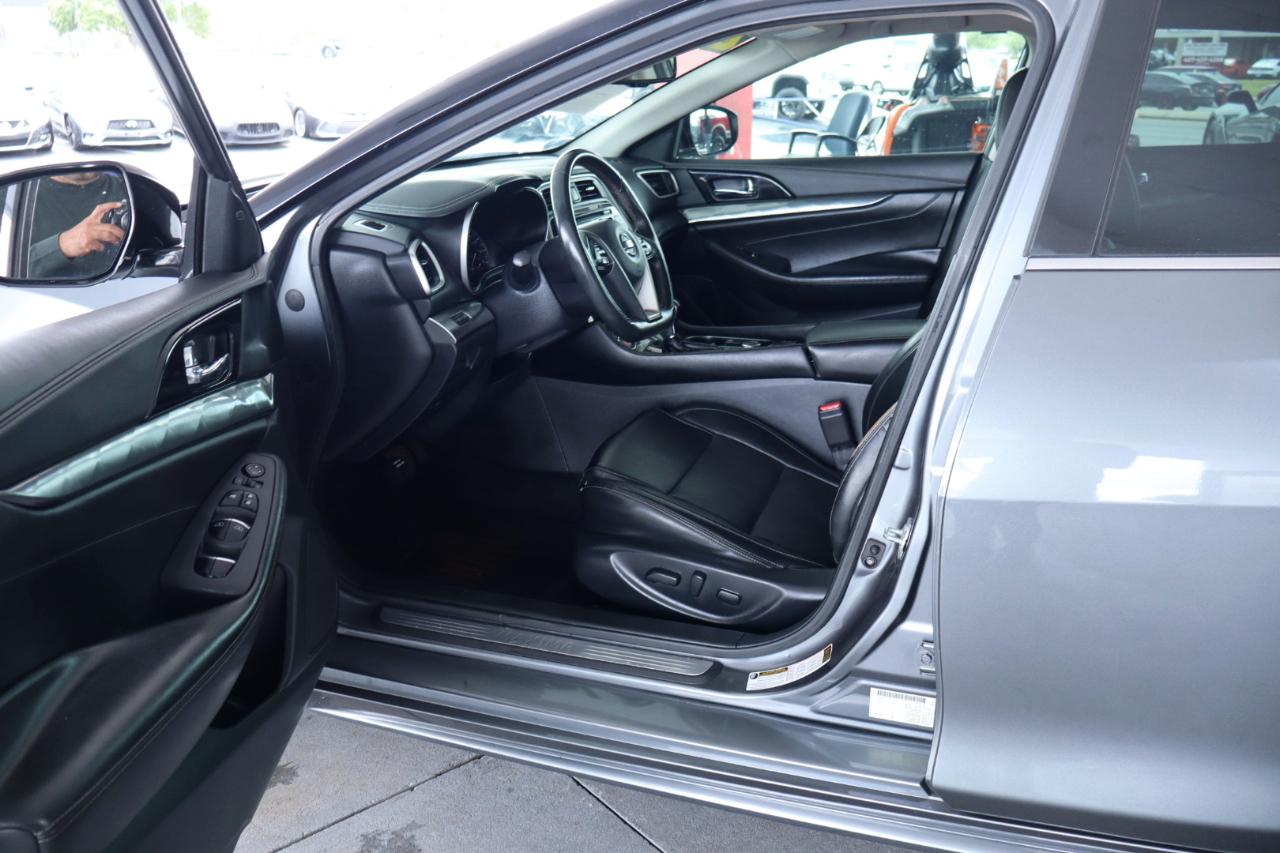 Nissan Maxima SV 3.5L 2020