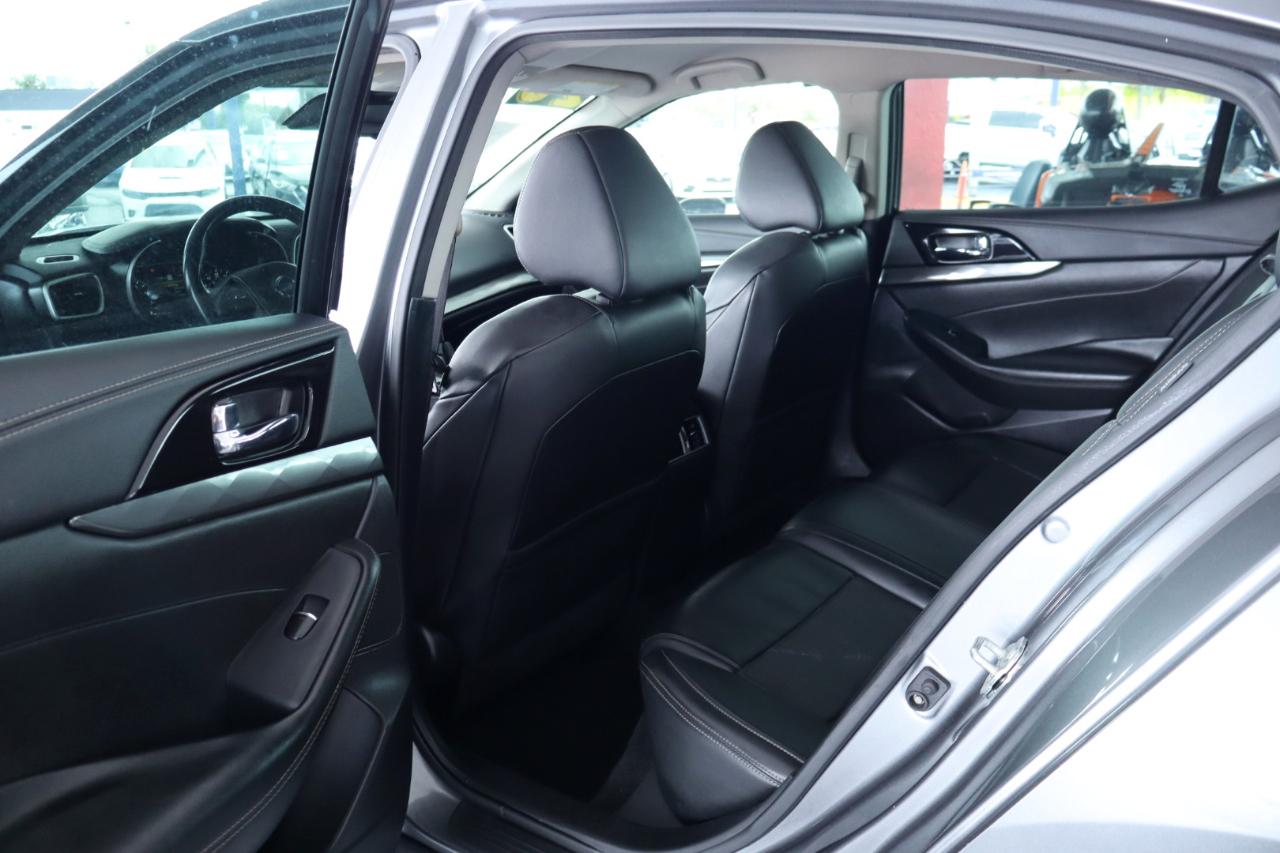 Nissan Maxima SV 3.5L 2020