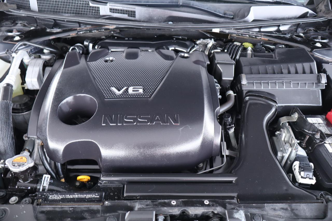 Nissan Maxima SV 3.5L 2020