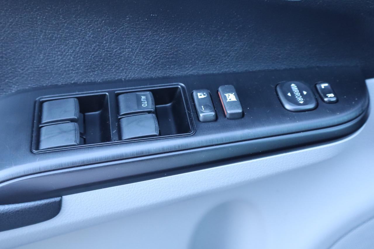 Toyota Camry 2014.5 4dr Sdn I4 Auto SE Sport (Natl) 2014