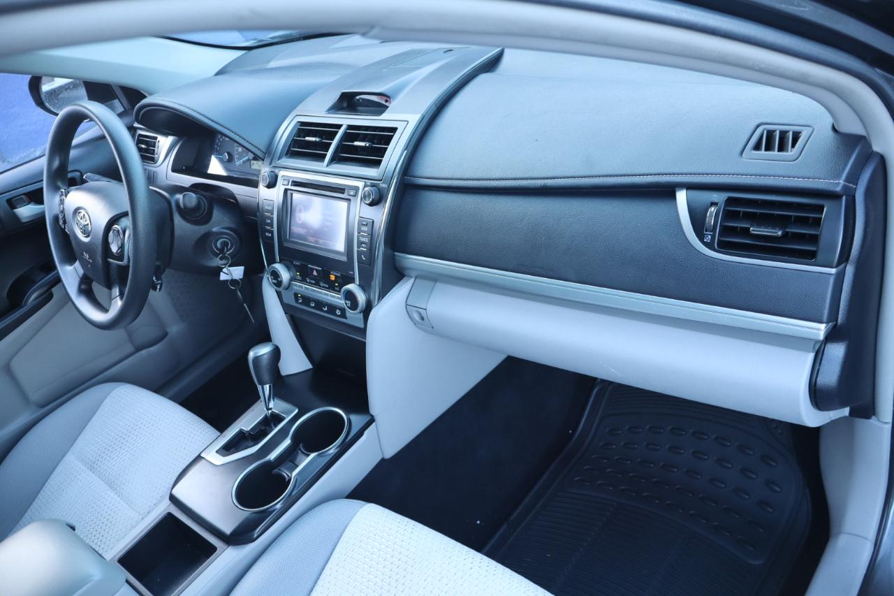 Toyota Camry 2014.5 4dr Sdn I4 Auto SE Sport (Natl) 2014