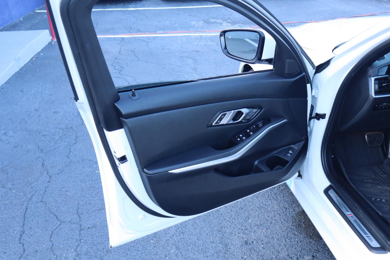 BMW 3 Series 330i Sedan 2019