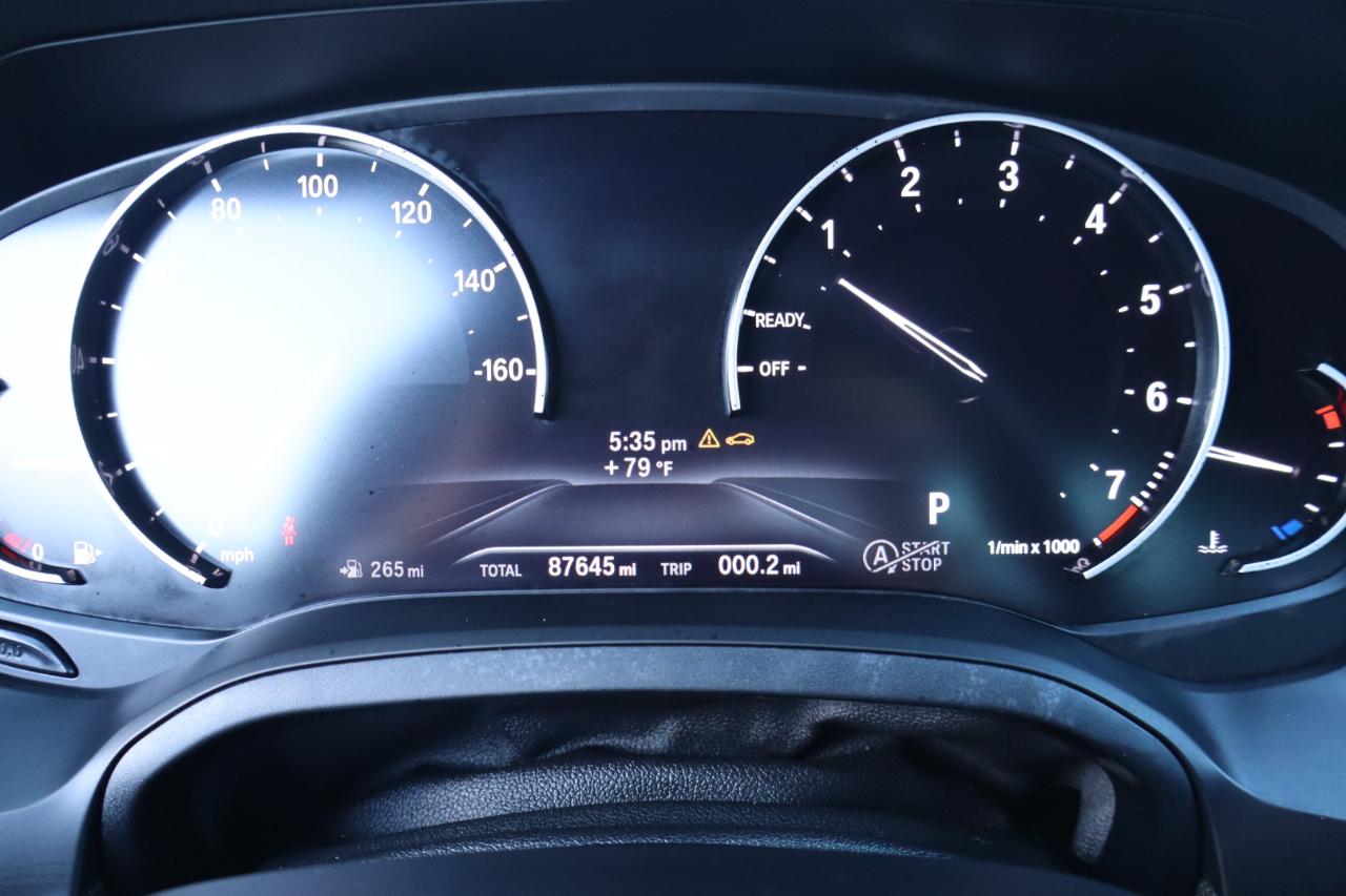 BMW 3 Series 330i Sedan 2019