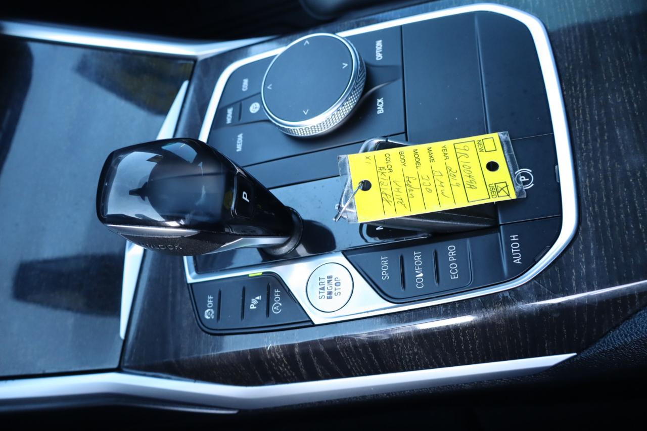 BMW 3 Series 330i Sedan 2019