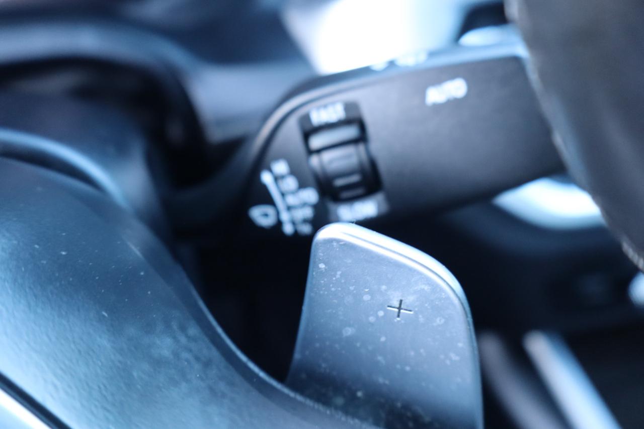 BMW 3 Series 330i Sedan 2019