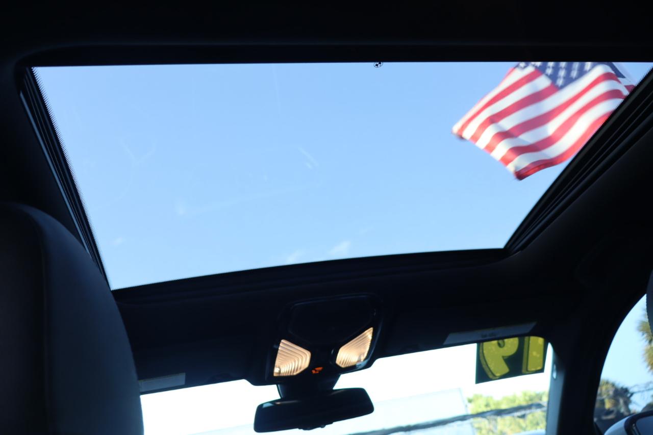 BMW 3 Series 330i Sedan 2019