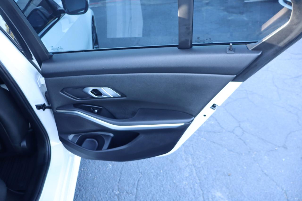 BMW 3 Series 330i Sedan 2019