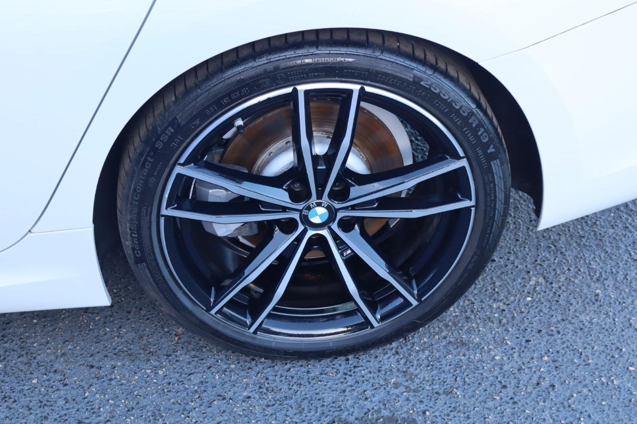 BMW 3 Series 330i Sedan 2019