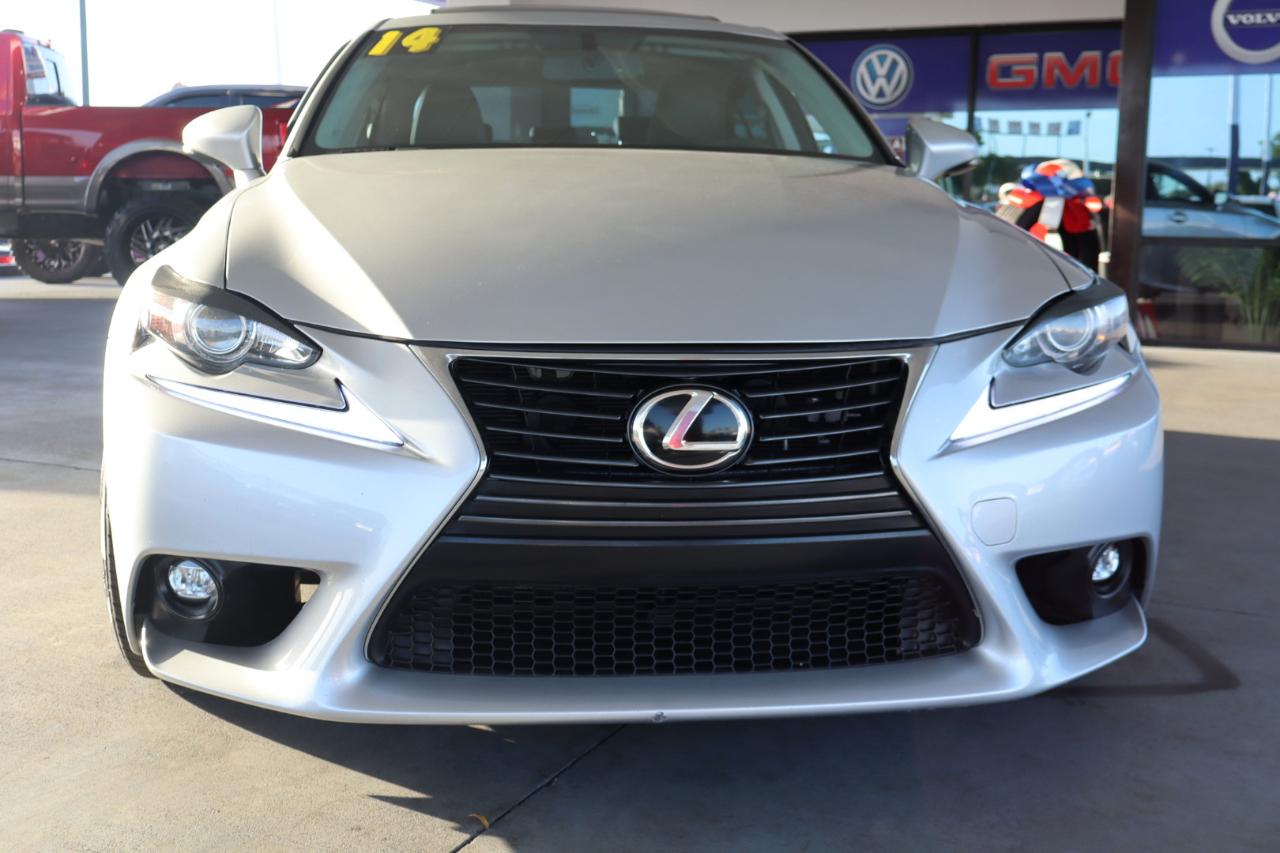 Lexus IS 250 4dr Sport Sdn RWD 2015