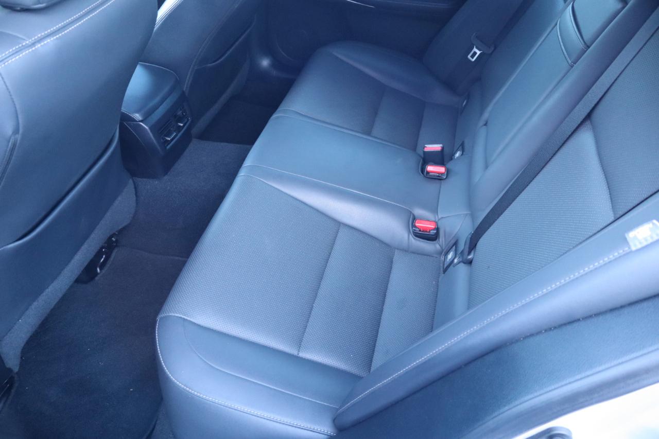 Lexus IS 250 4dr Sport Sdn RWD 2015