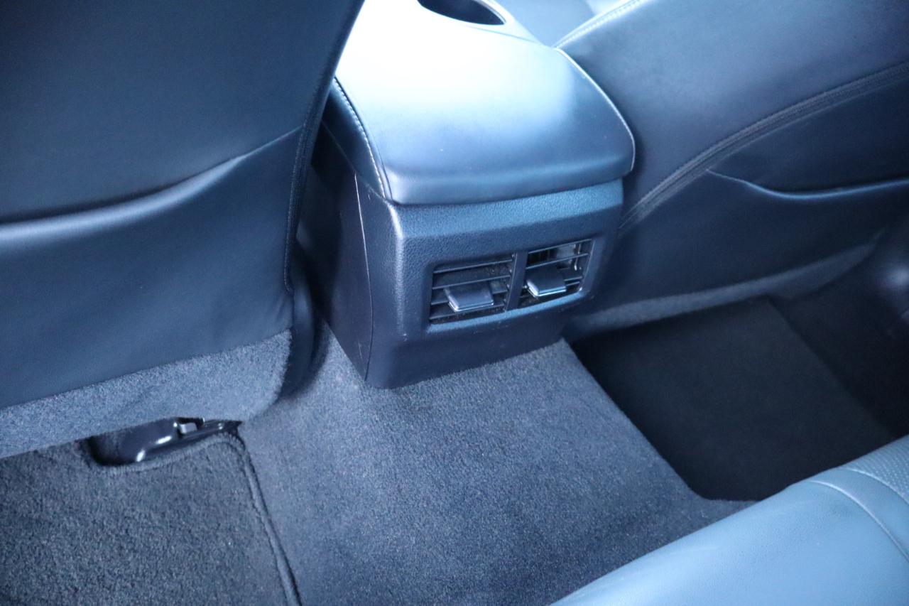 Lexus IS 250 4dr Sport Sdn RWD 2015