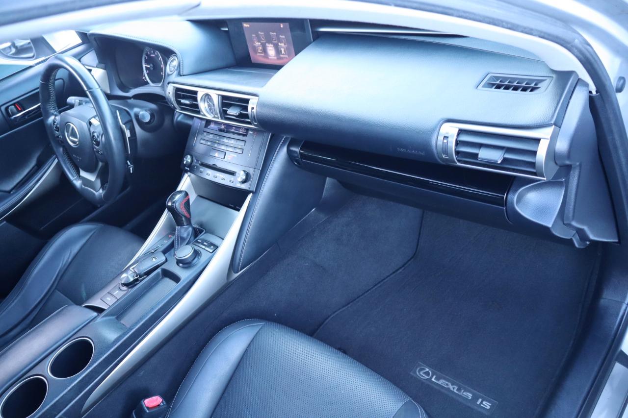 Lexus IS 250 4dr Sport Sdn RWD 2015