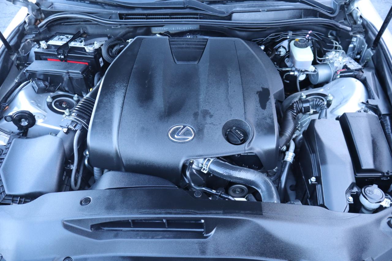 Lexus IS 250 4dr Sport Sdn RWD 2015