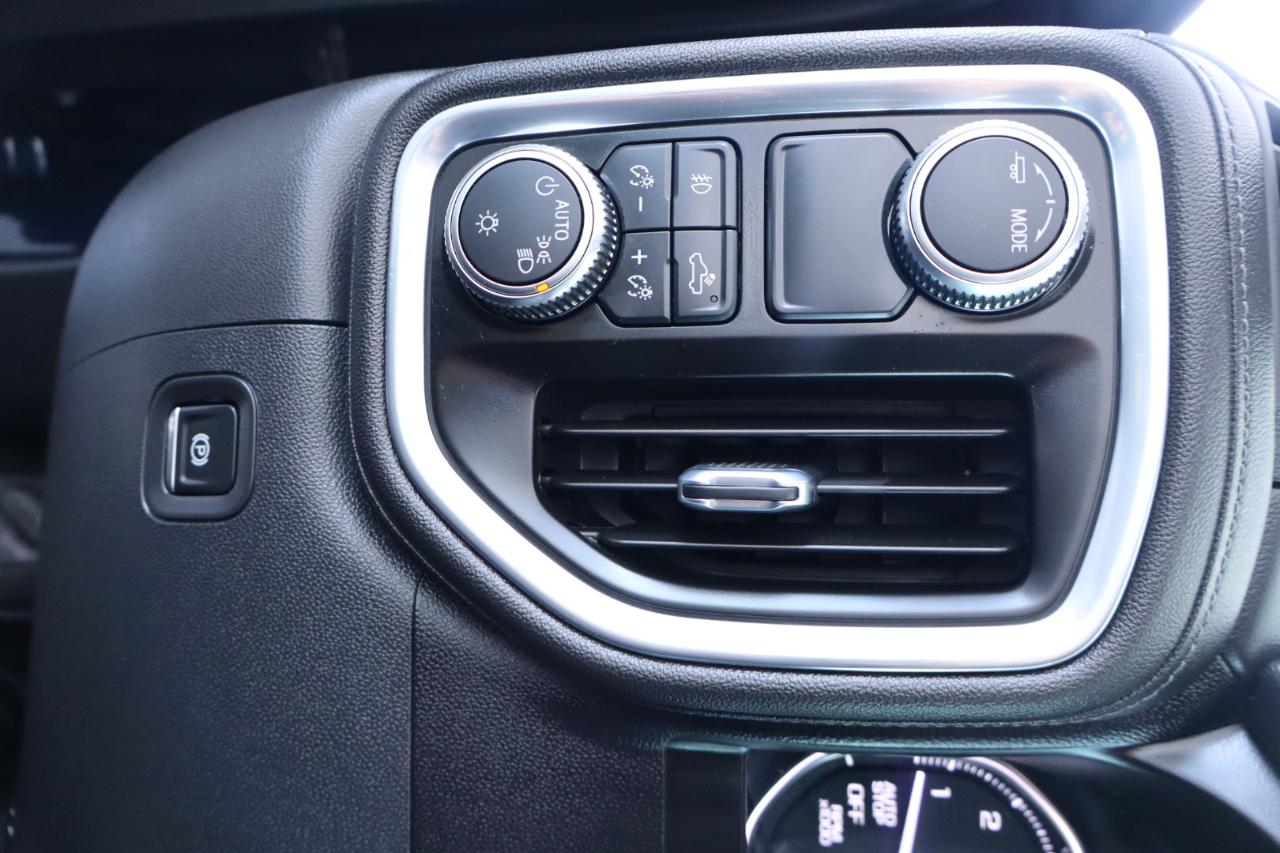 GMC Sierra 1500 2WD Crew Cab 147" Elevation 2021