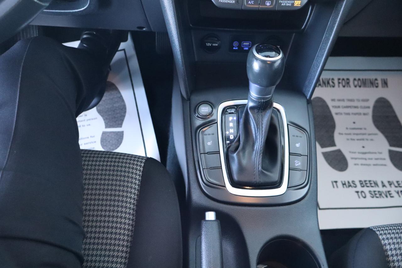 Hyundai Kona SEL 2.0L Auto w/Contrasting Roof 2018