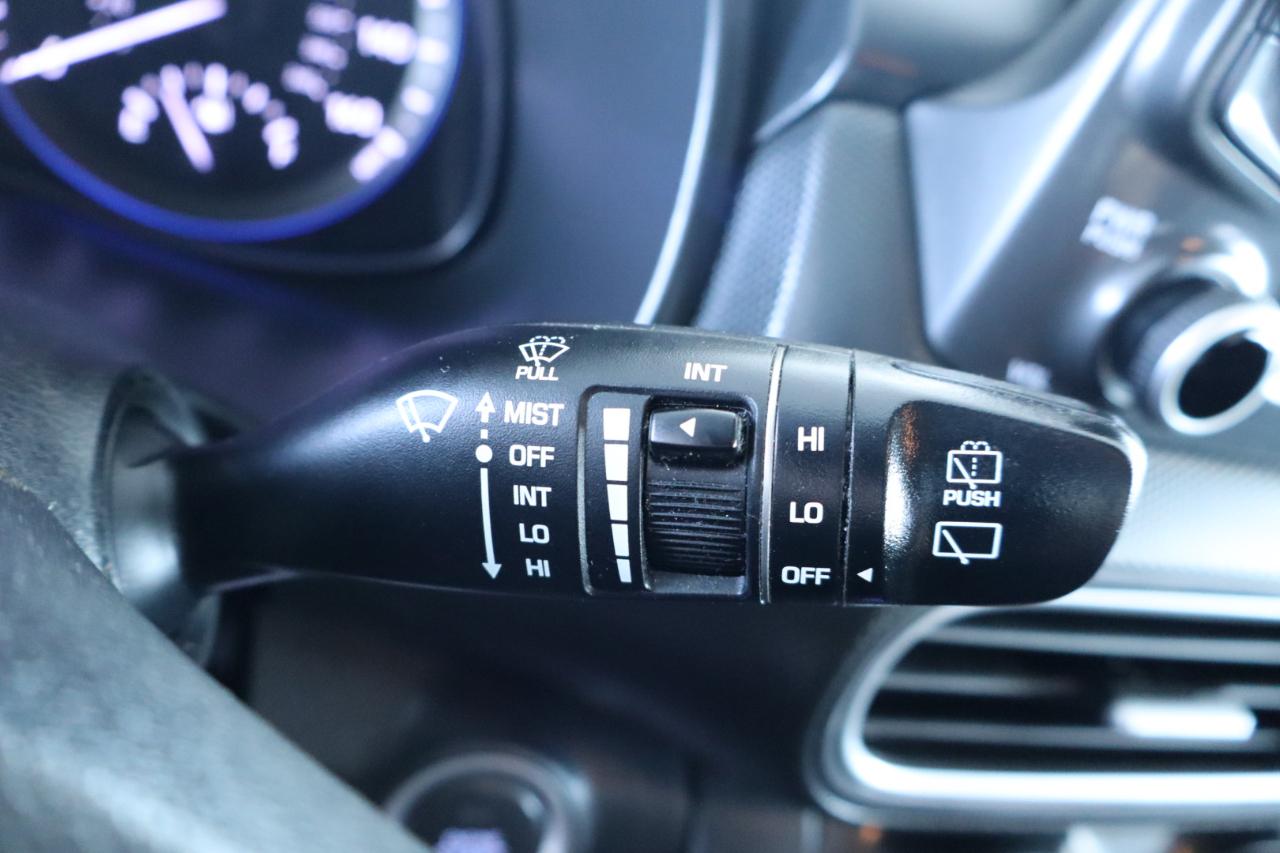 Hyundai Kona SEL 2.0L Auto w/Contrasting Roof 2018