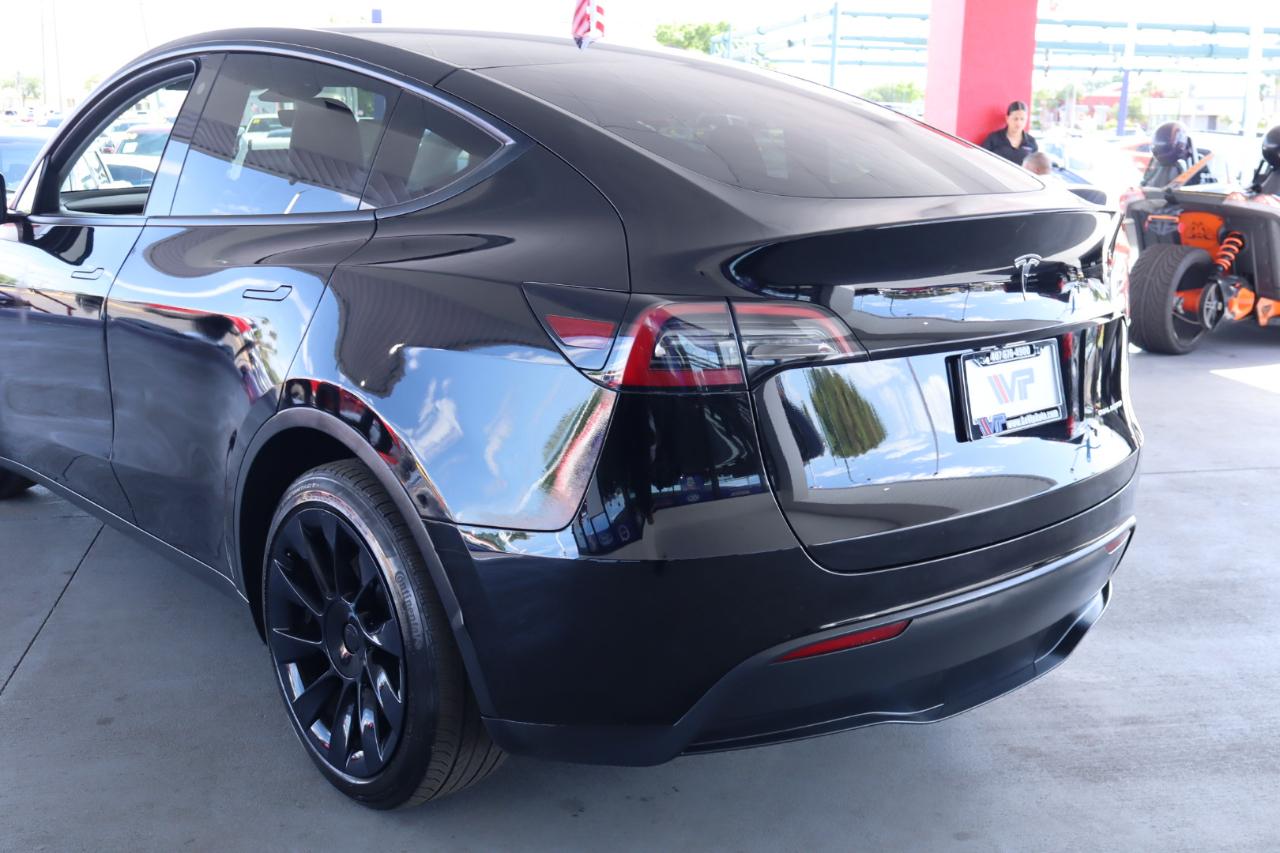Tesla Model Y Long Range AWD 2023