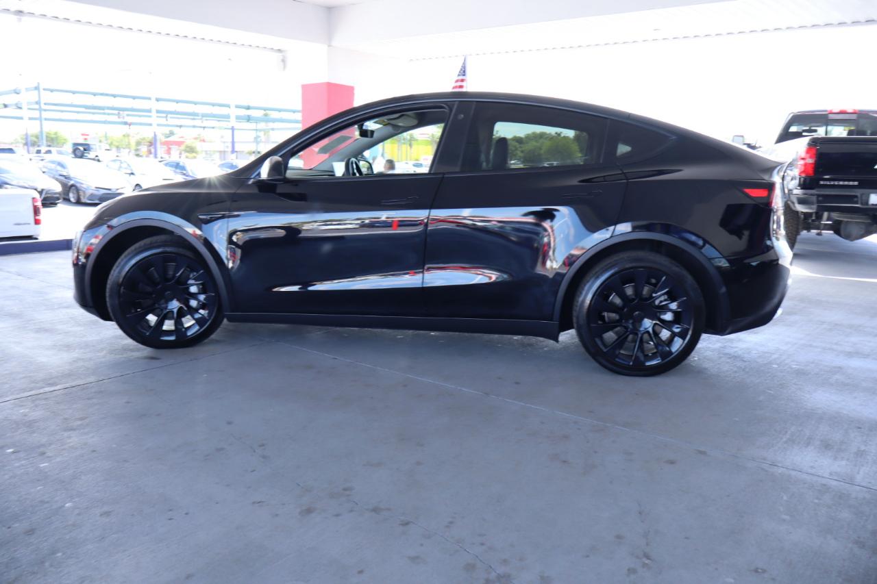 Tesla Model Y Long Range AWD 2023