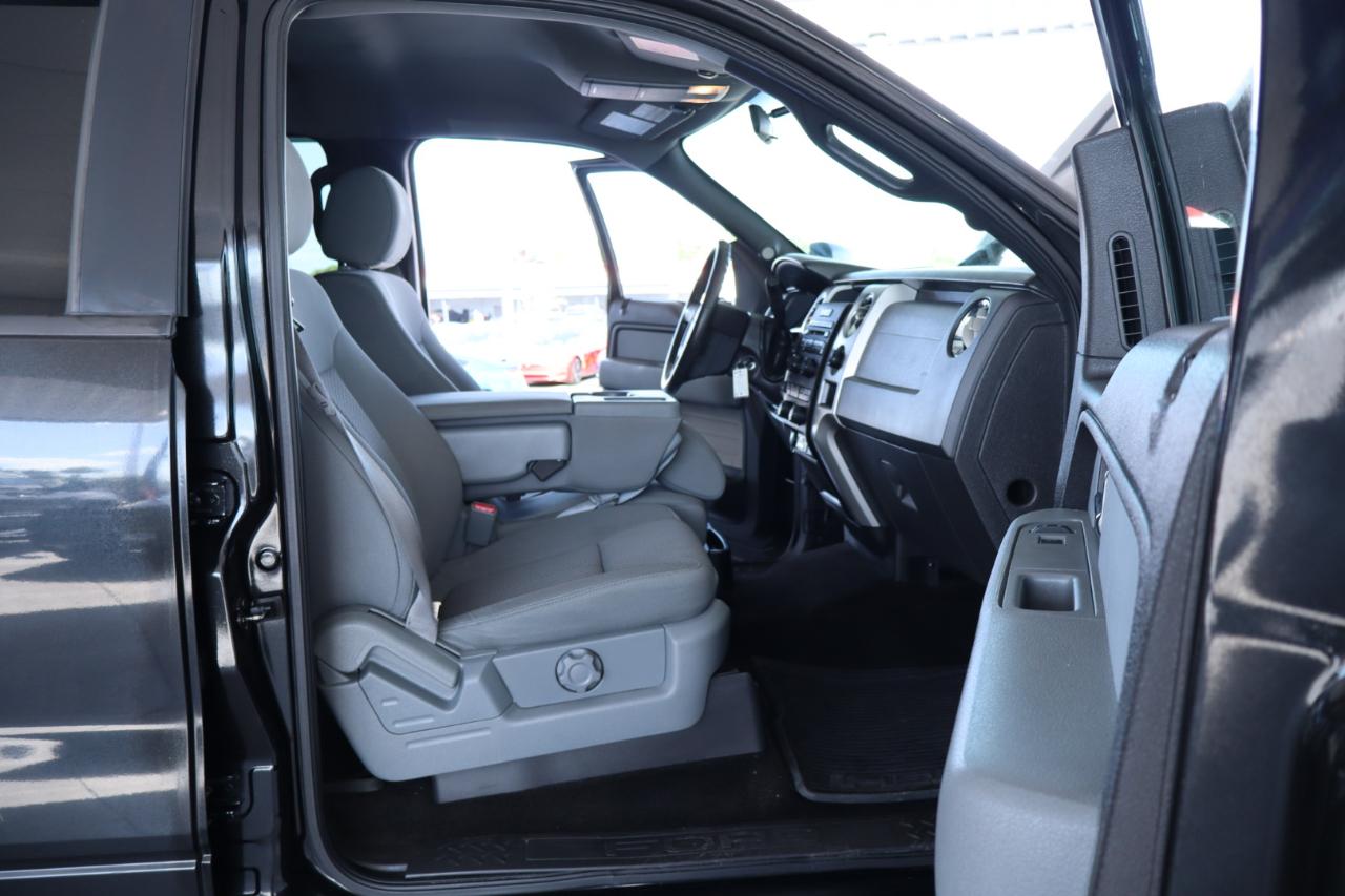 Ford F-150 4WD SuperCrew 145" XLT 2014