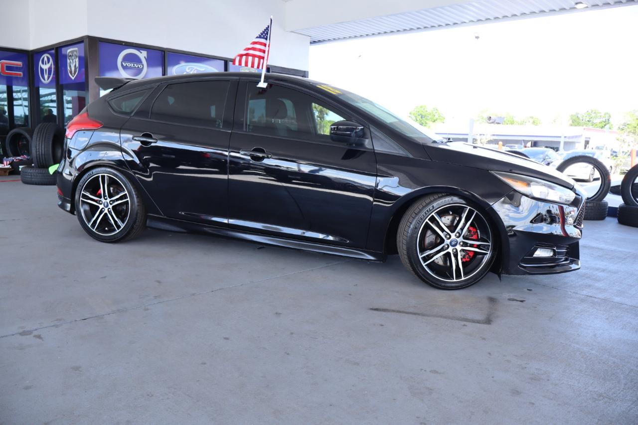 Ford Focus ST Hatch 2018