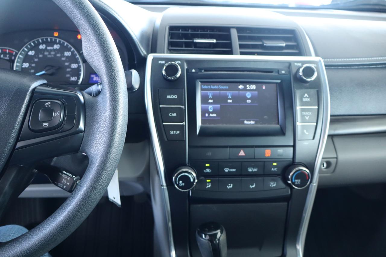 Toyota Camry 4dr Sdn I4 Man LE (Natl) 2015