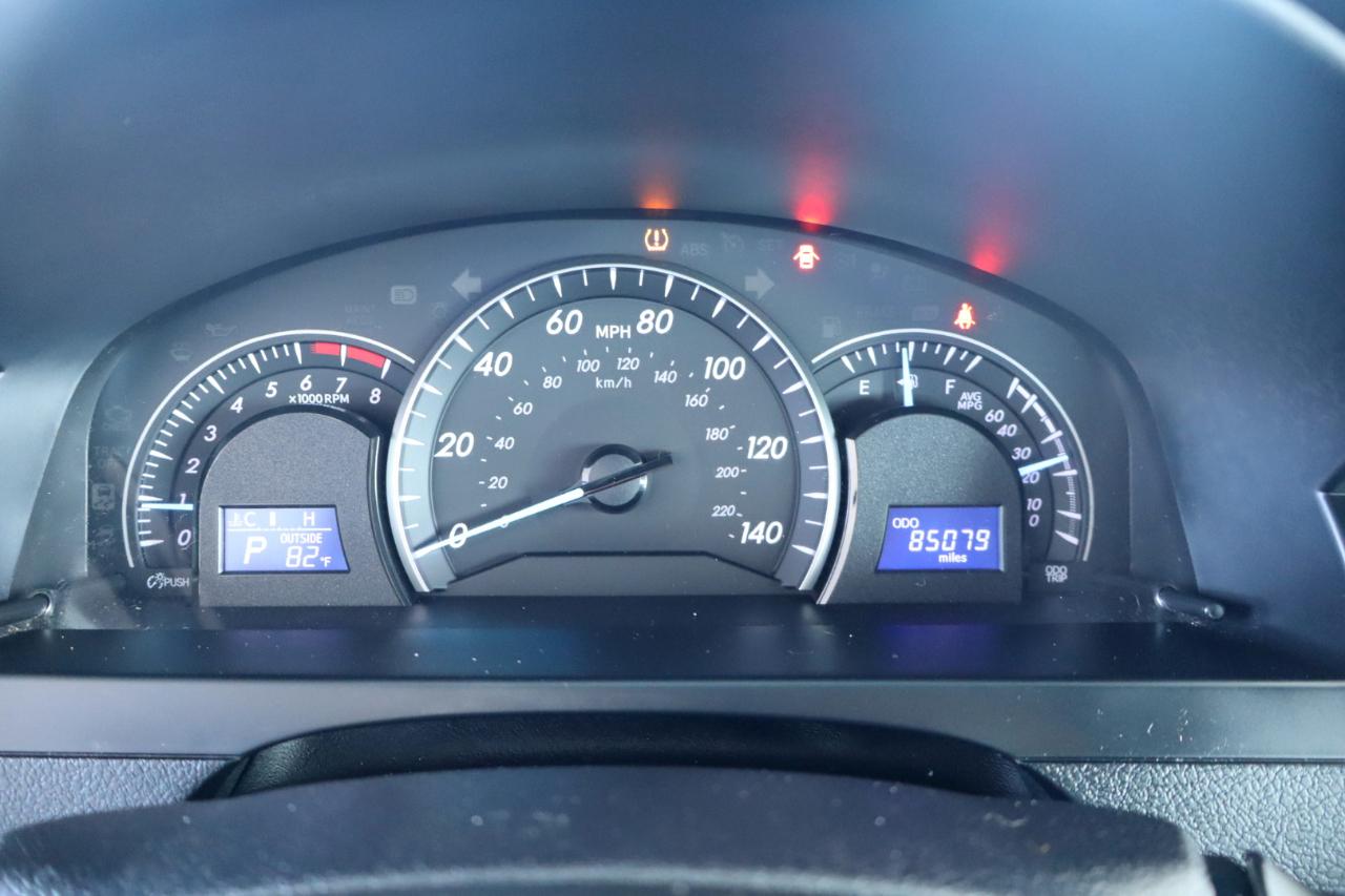 Toyota Camry 4dr Sdn I4 Man LE (Natl) 2015